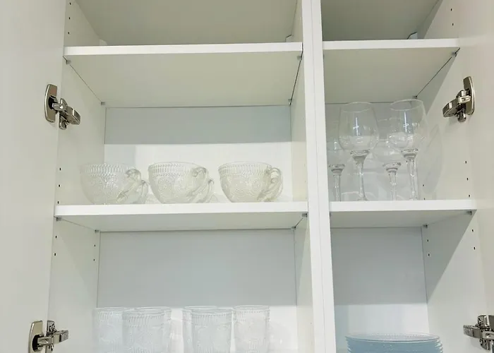 3 Bedrooms Premium Bella White For 8 Guests With Ac And Underground Parking Rzeszow